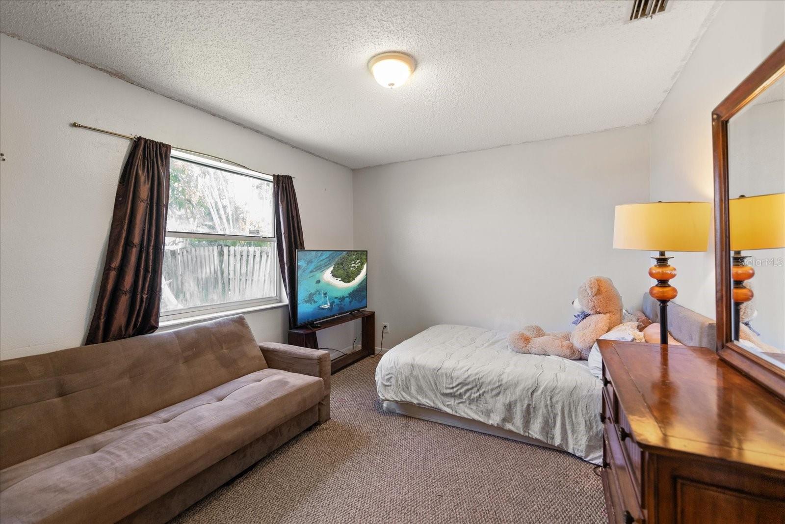 Image 21 of 27 For 2584 58th Avenue S