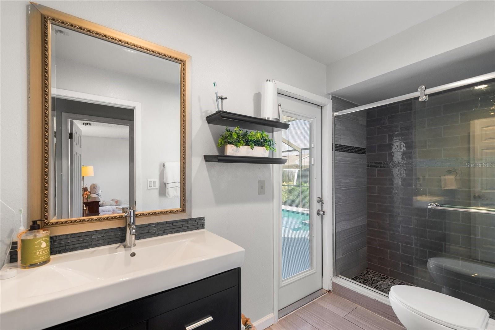 Image 22 of 27 For 2584 58th Avenue S