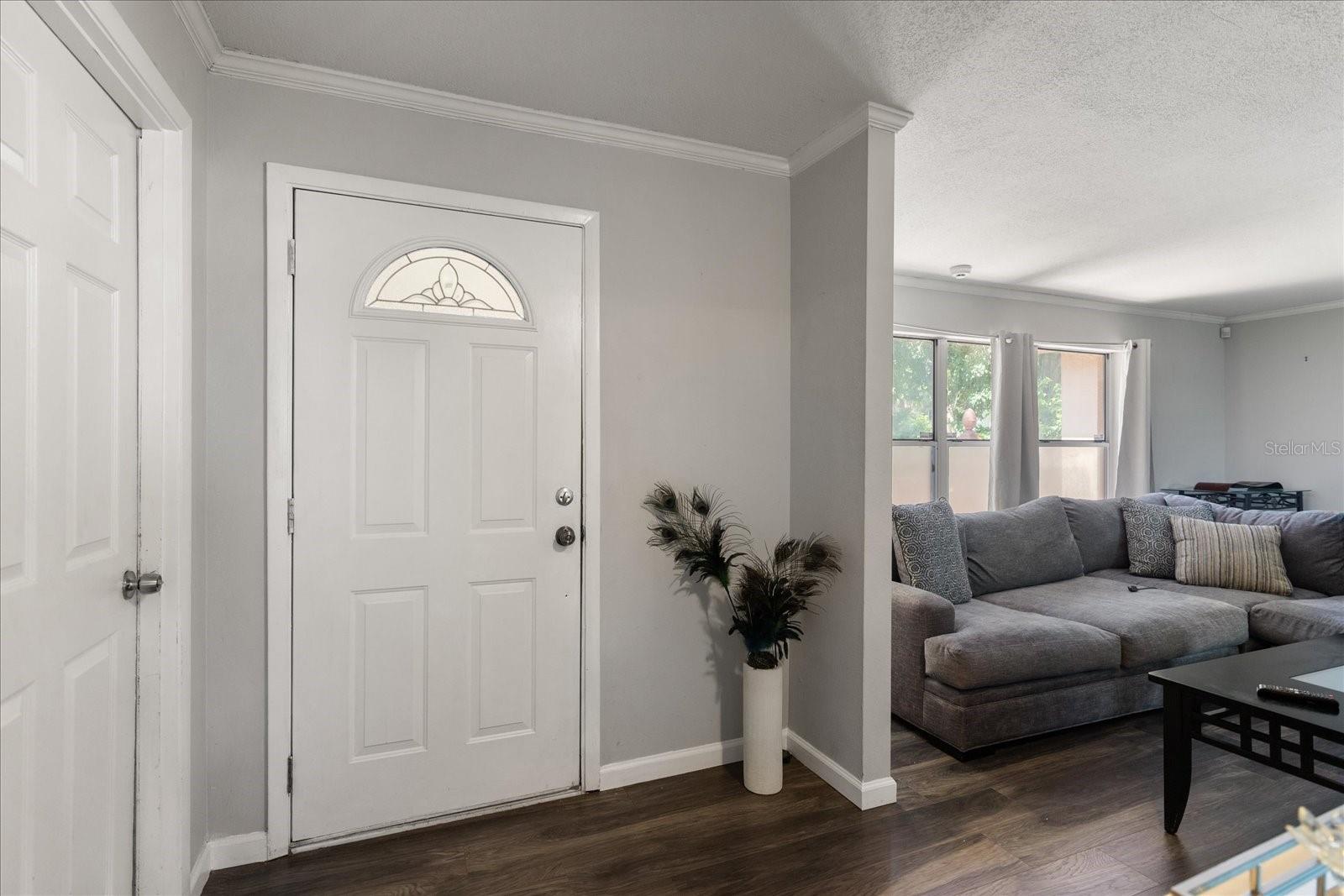 Image 4 of 27 For 2584 58th Avenue S