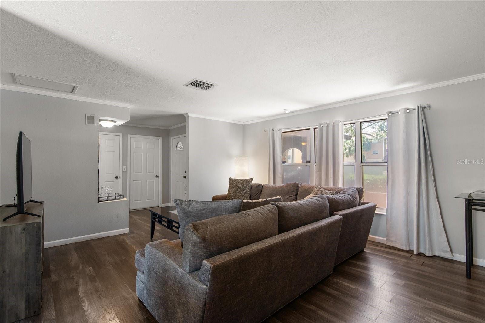 Image 5 of 27 For 2584 58th Avenue S