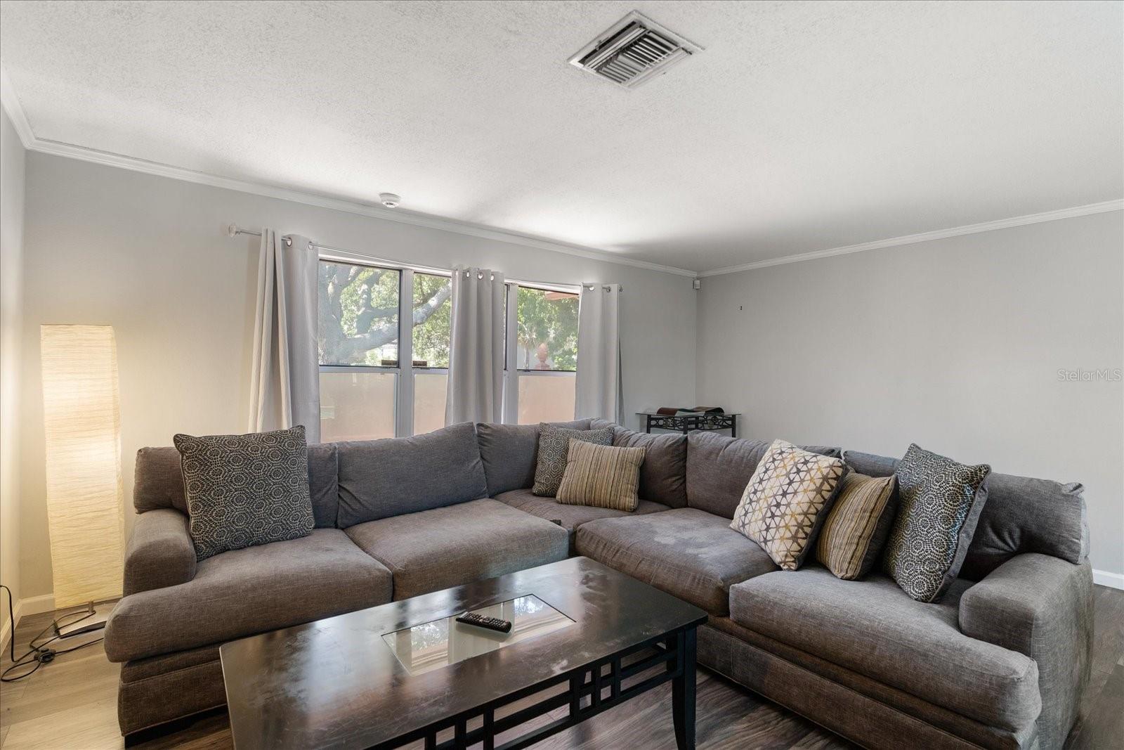 Image 6 of 27 For 2584 58th Avenue S