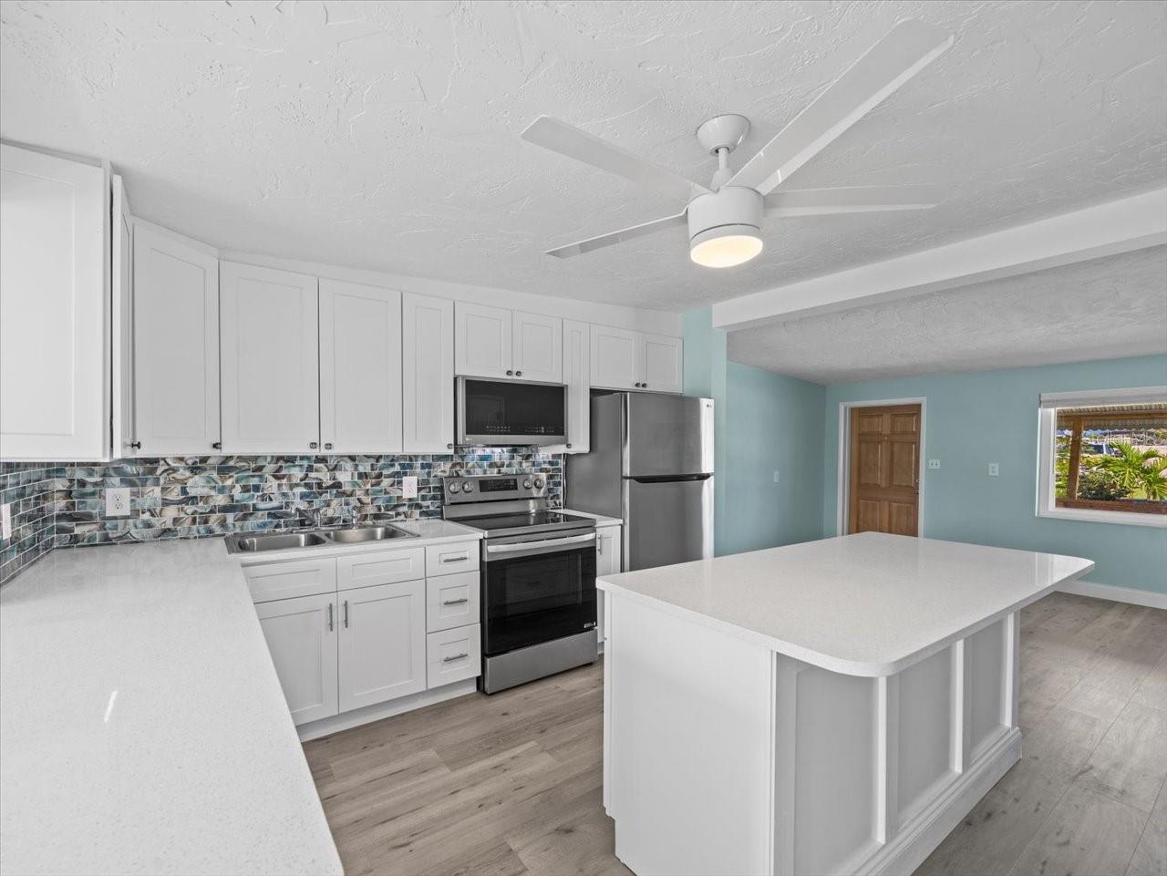 Image 16 of 54 For 13316 Carol Drive