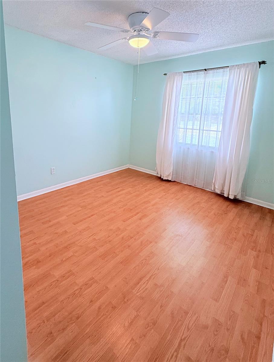 Image 16 of 32 For 4306 Woodside Manor Drive