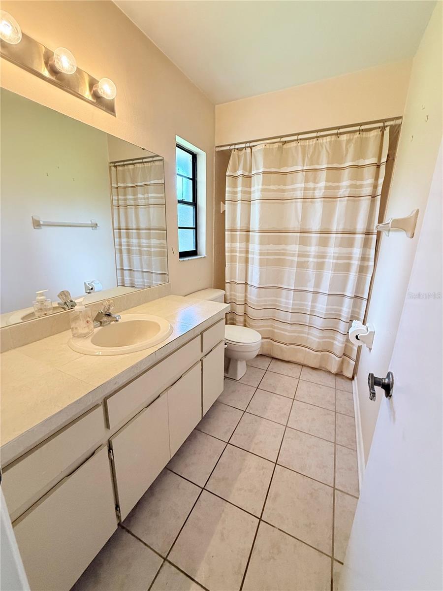 Image 18 of 32 For 4306 Woodside Manor Drive