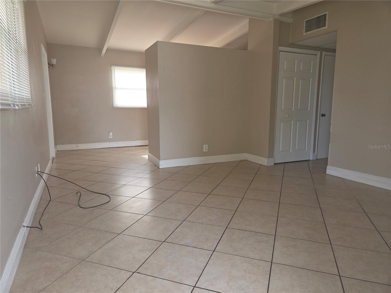 Image 2 of 10 For 1718 Darlington Drive