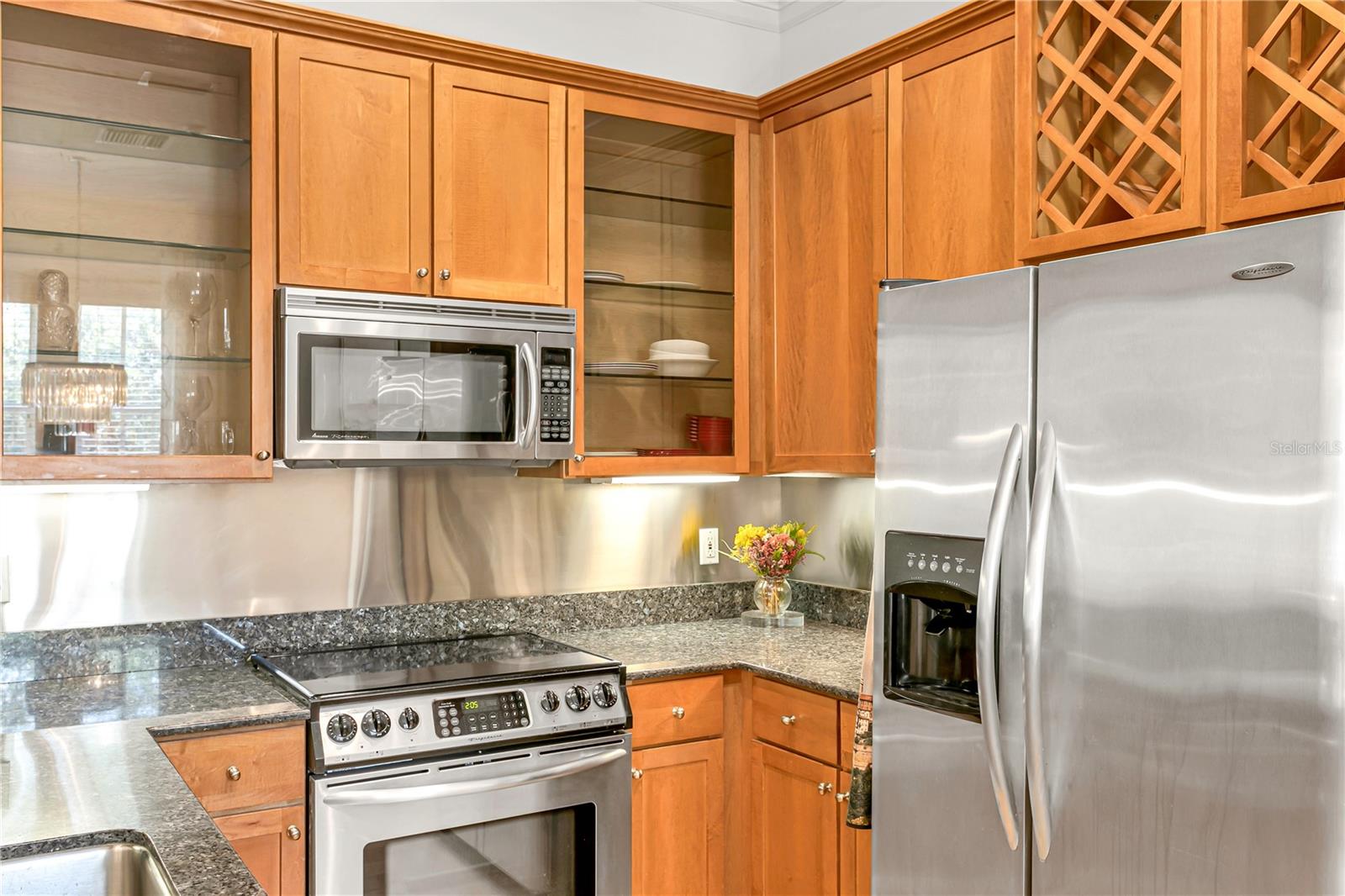 Image 20 of 39 For 3010 Stovall Street E