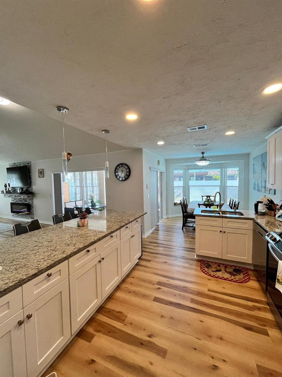 Listing photo id 0 for 8616 Pinafore Drive