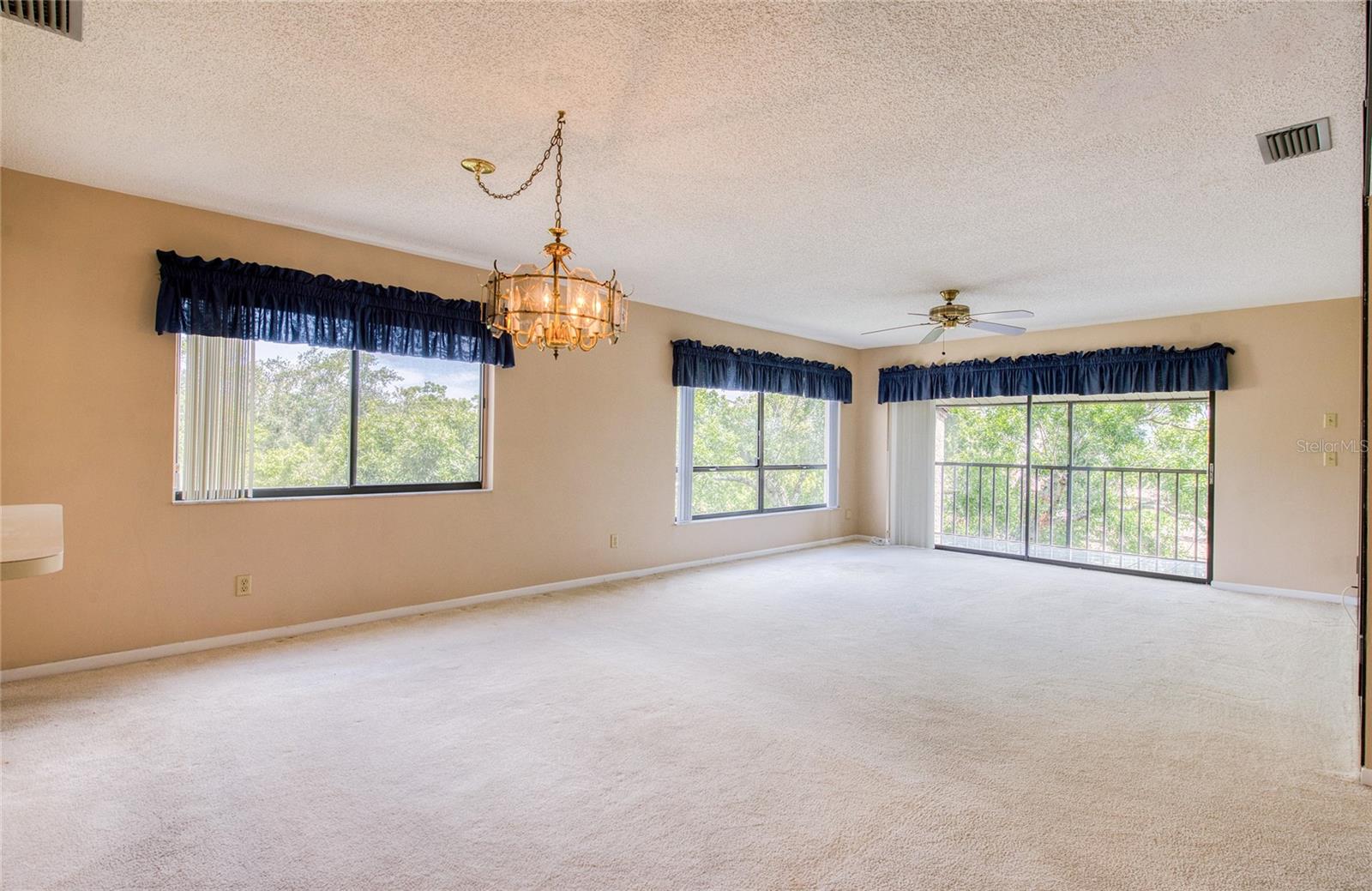Image 20 of 63 For 700 Starkey Road 1145