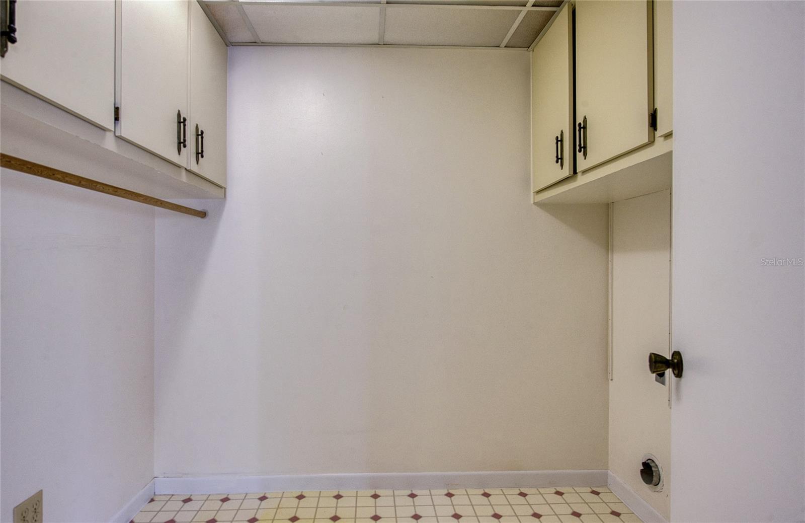 Image 41 of 63 For 700 Starkey Road 1145