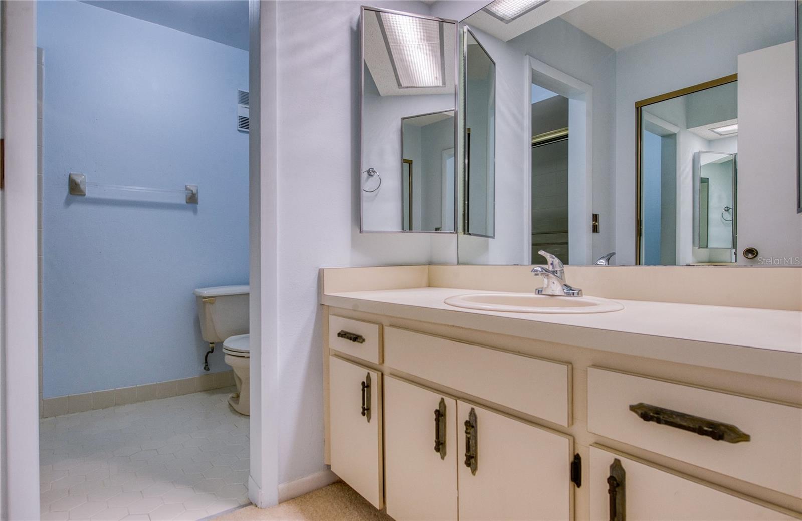 Image 47 of 63 For 700 Starkey Road 1145