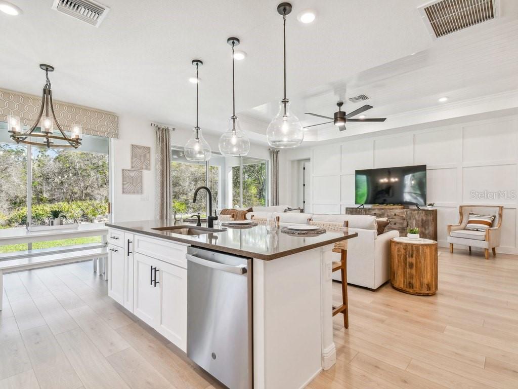 Image 6 of 15 For 11324 Striped Bass Court