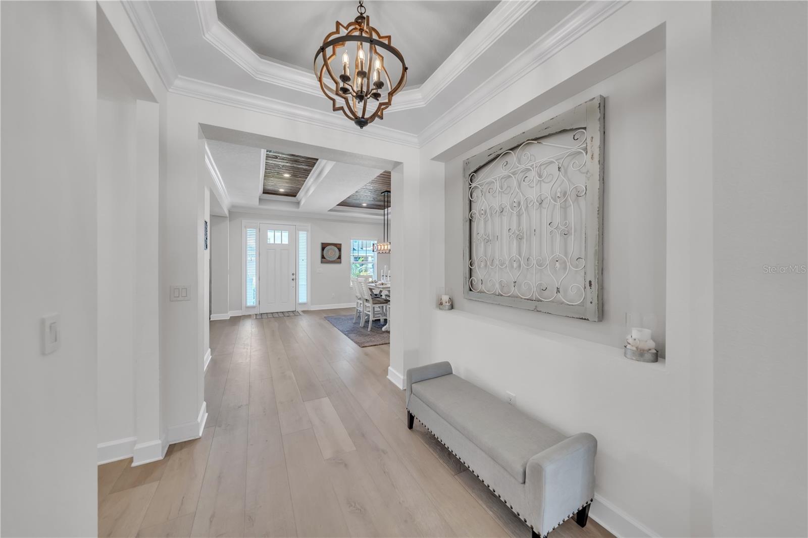 Listing photo id 16 for 6989 Bradbury Circle