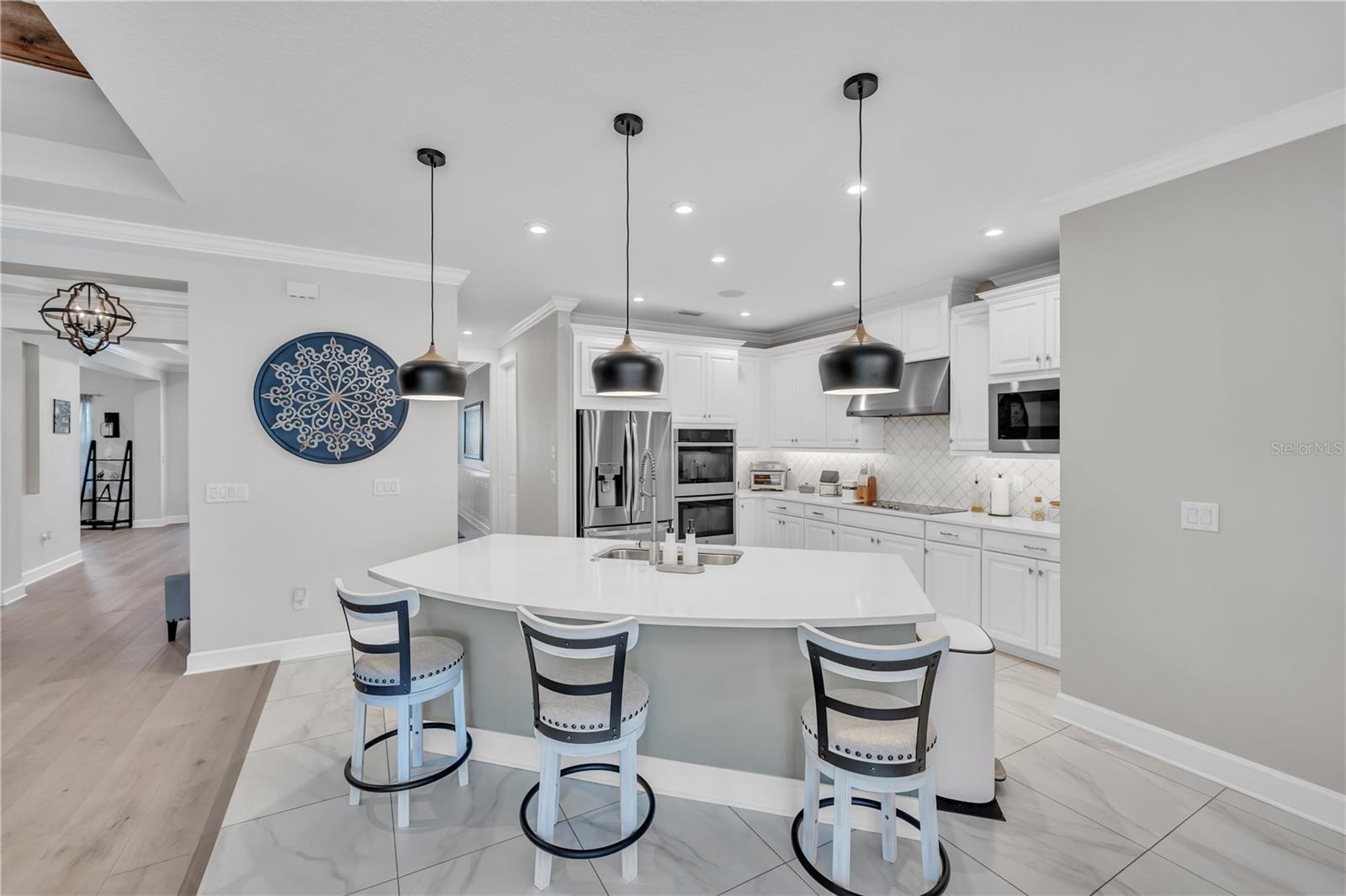 Listing photo id 24 for 6989 Bradbury Circle