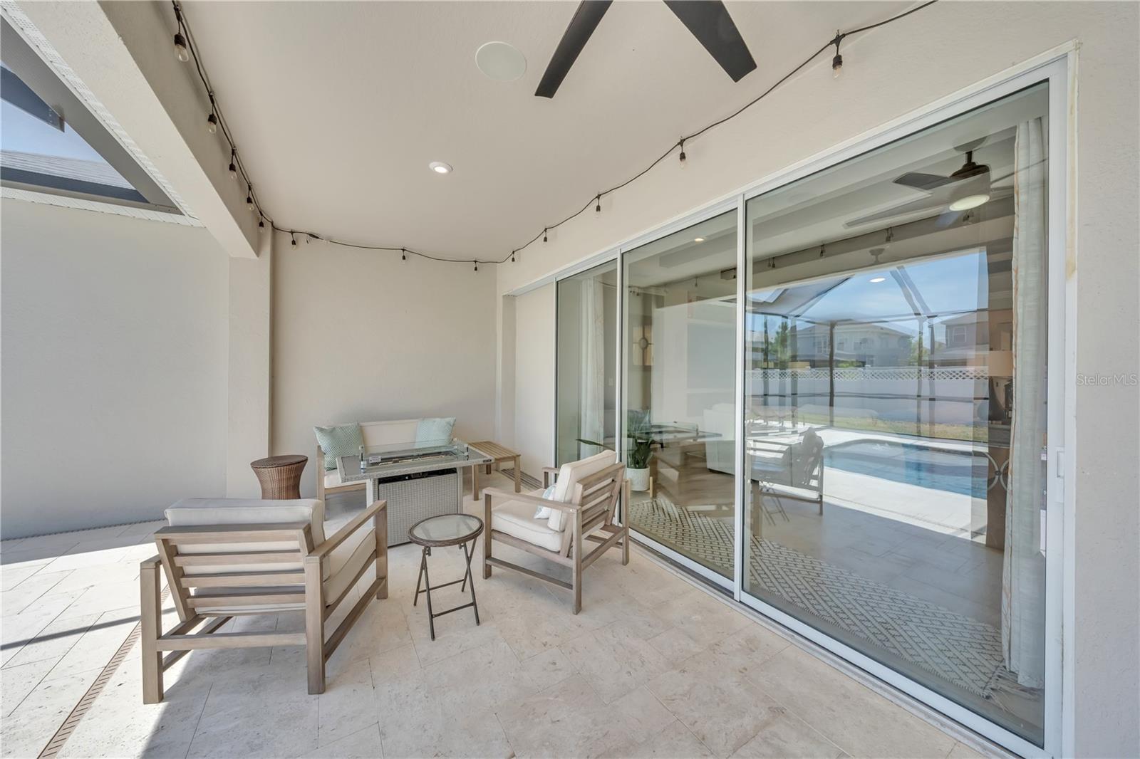 Listing photo id 40 for 6989 Bradbury Circle