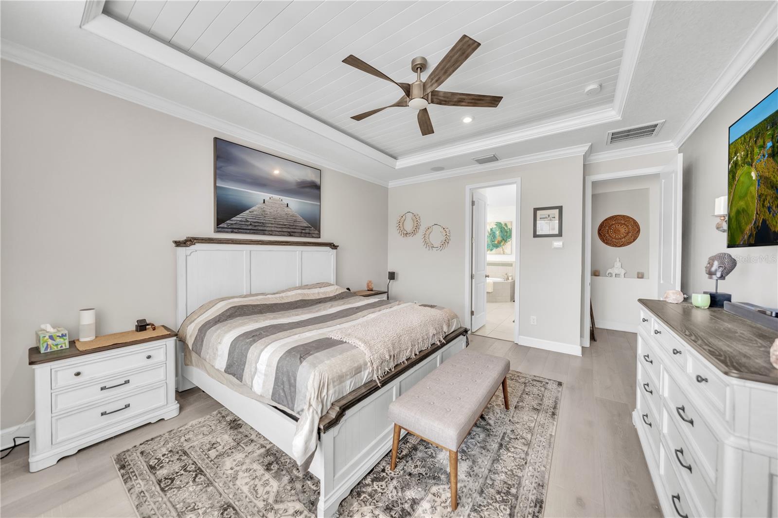 Listing photo id 43 for 6989 Bradbury Circle