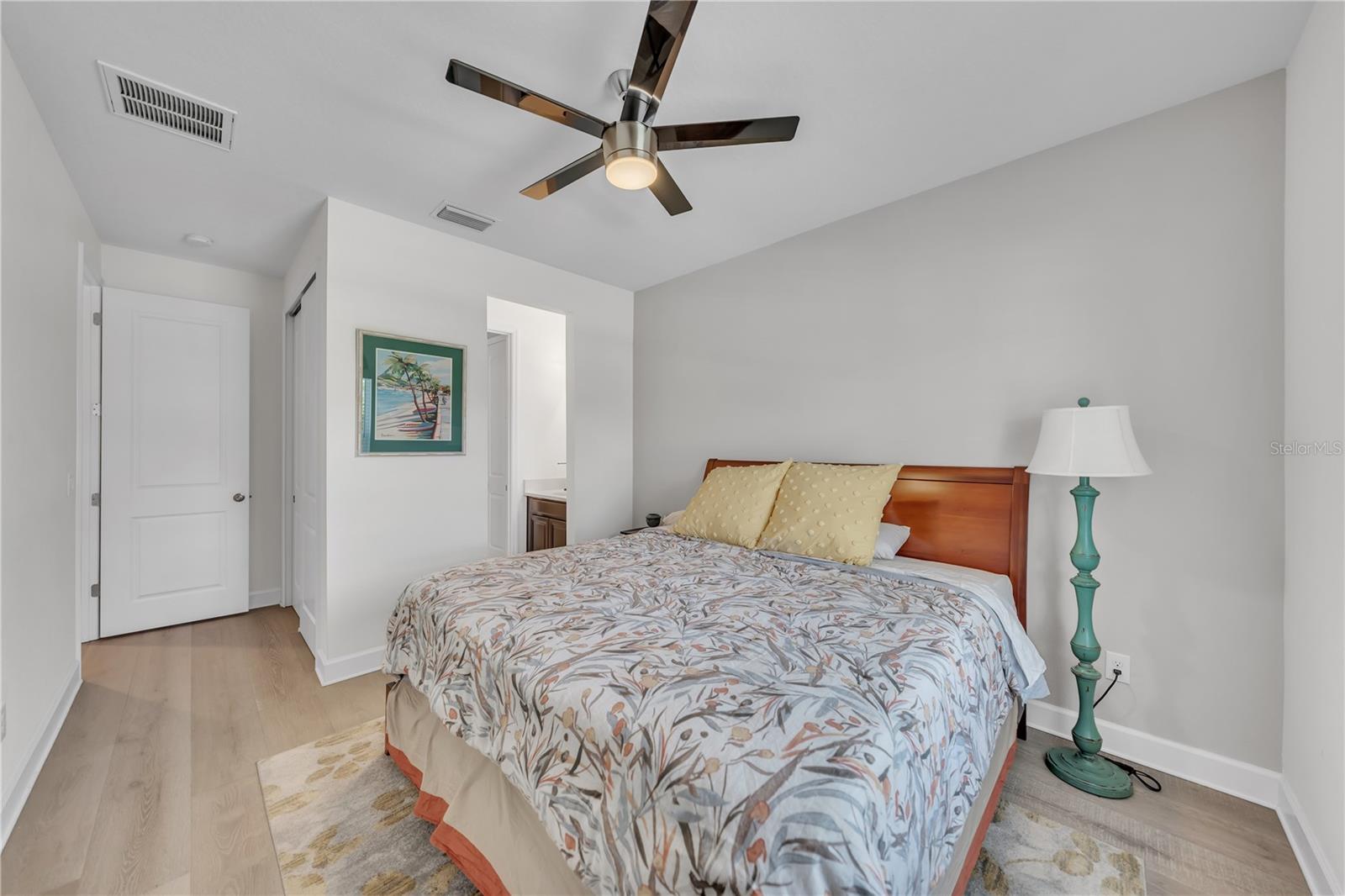 Listing photo id 54 for 6989 Bradbury Circle