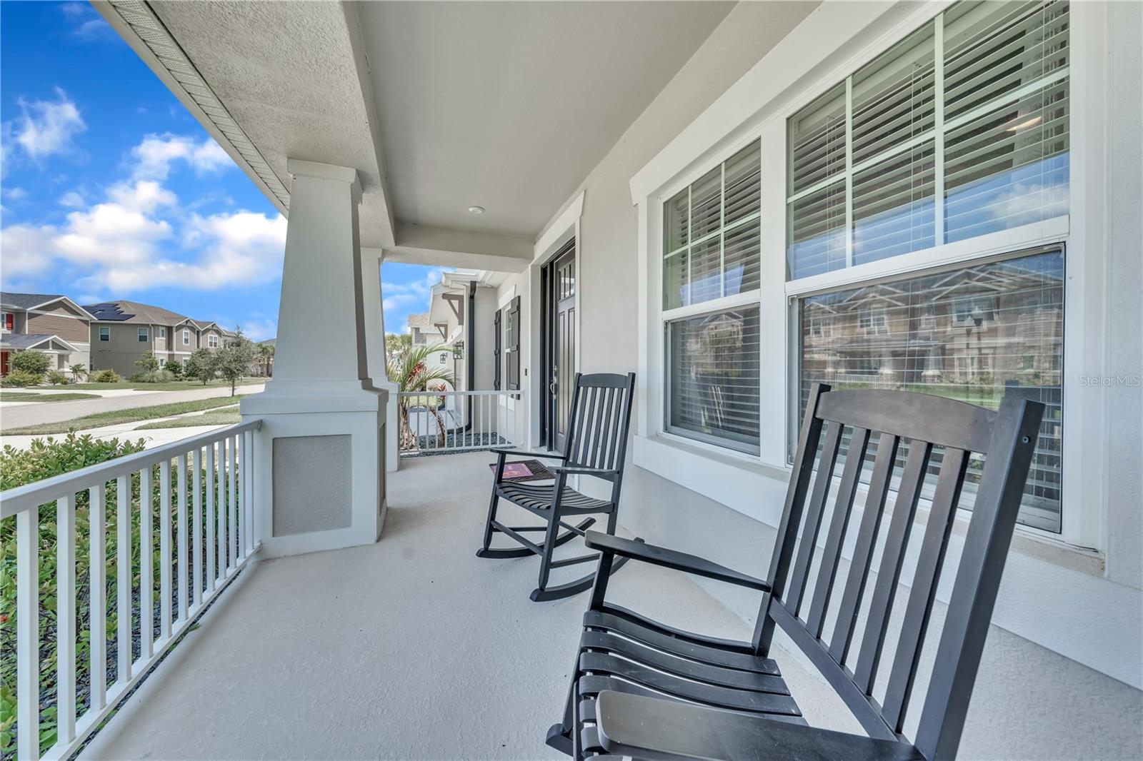 Listing photo id 4 for 6989 Bradbury Circle