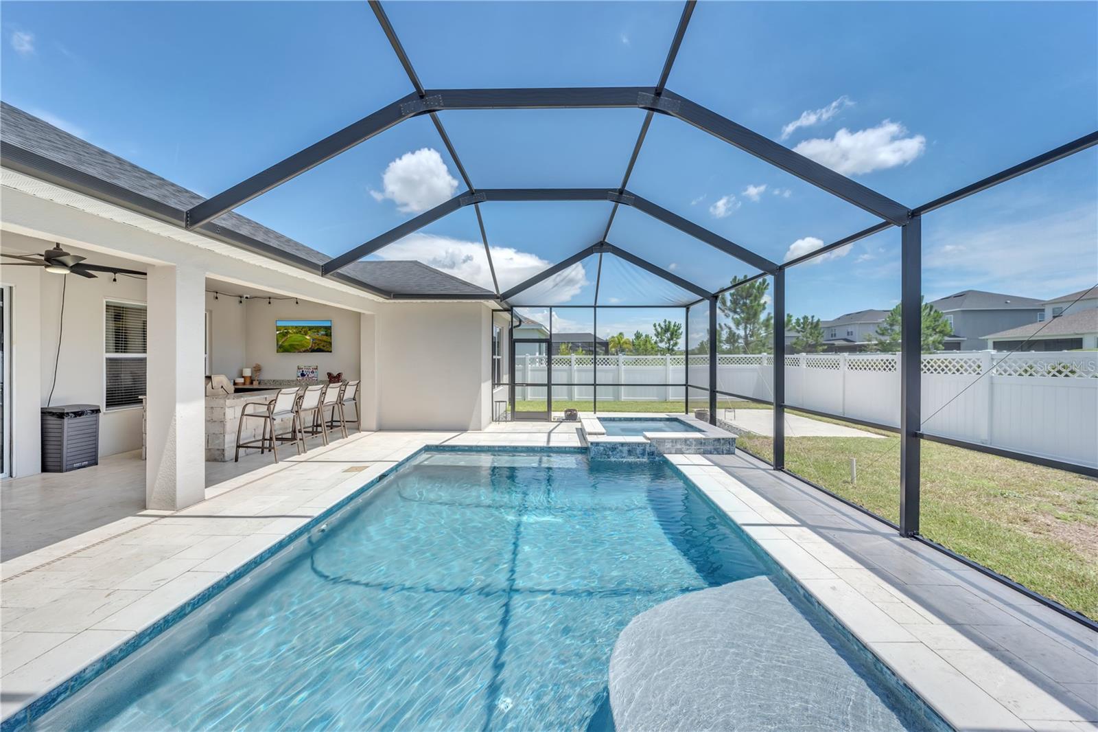 Listing photo id 62 for 6989 Bradbury Circle