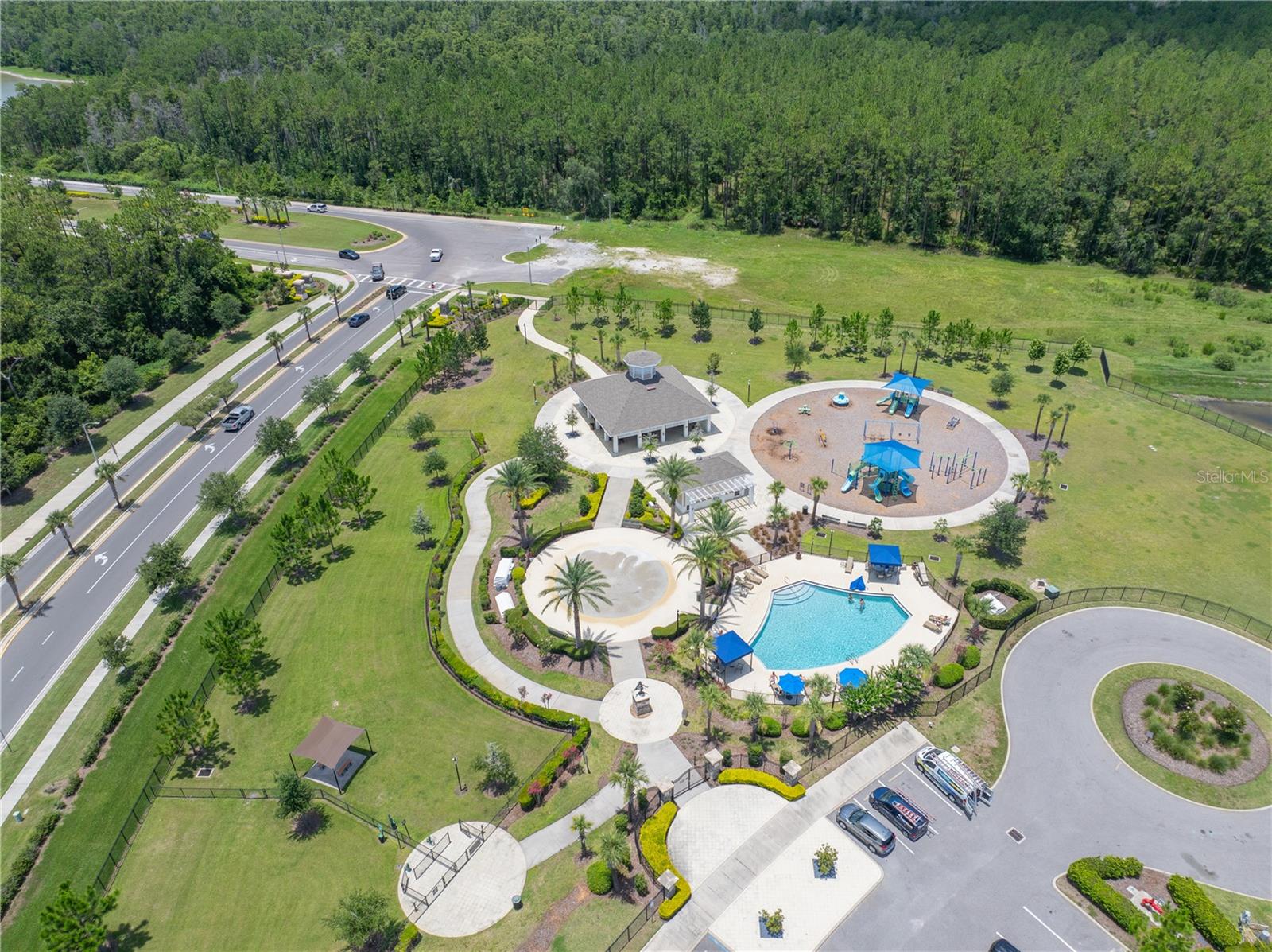 Listing photo id 68 for 6989 Bradbury Circle