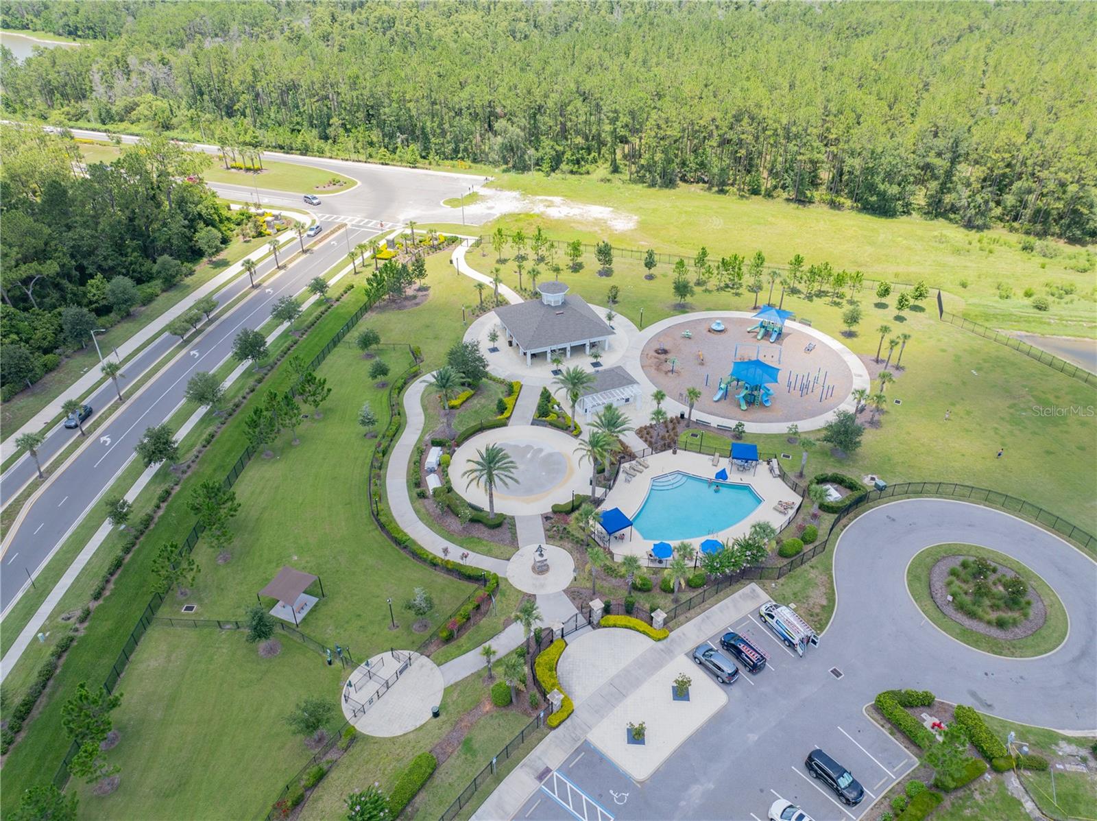 Listing photo id 72 for 6989 Bradbury Circle