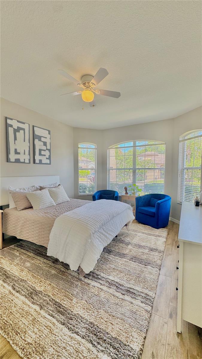 Image 4 of 82 For 27312 Edenfield Drive