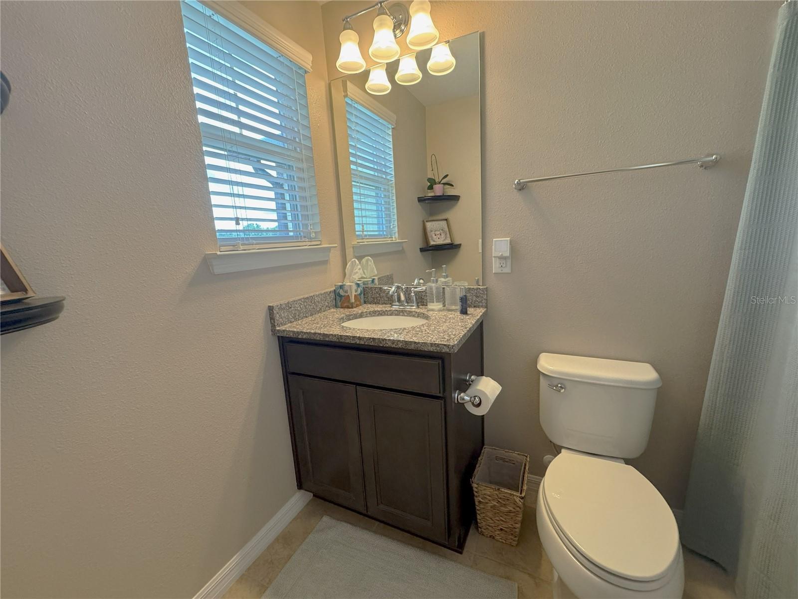 Image 18 of 24 For 9245 Hillcroft Drive