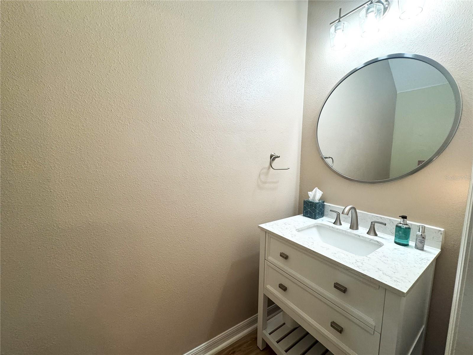 Image 9 of 24 For 9245 Hillcroft Drive