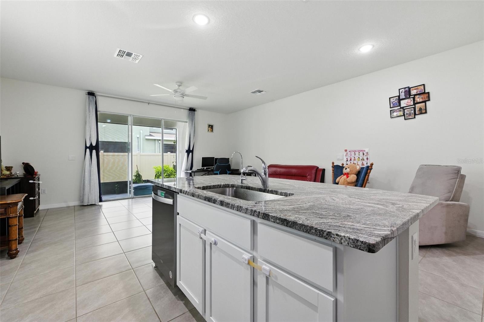 Image 12 of 24 For 17218 Amber Aspen Way