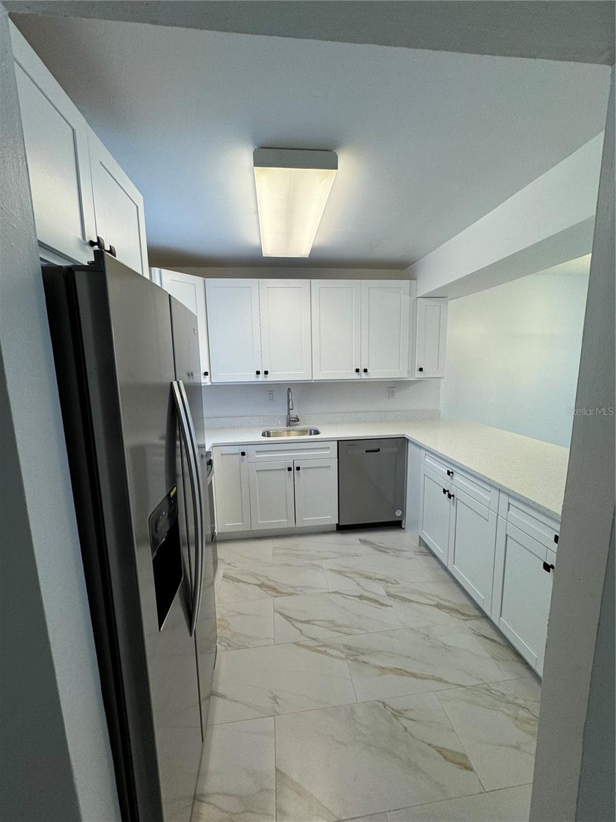 Listing photo id 0 for 2625 State Road 590 1512