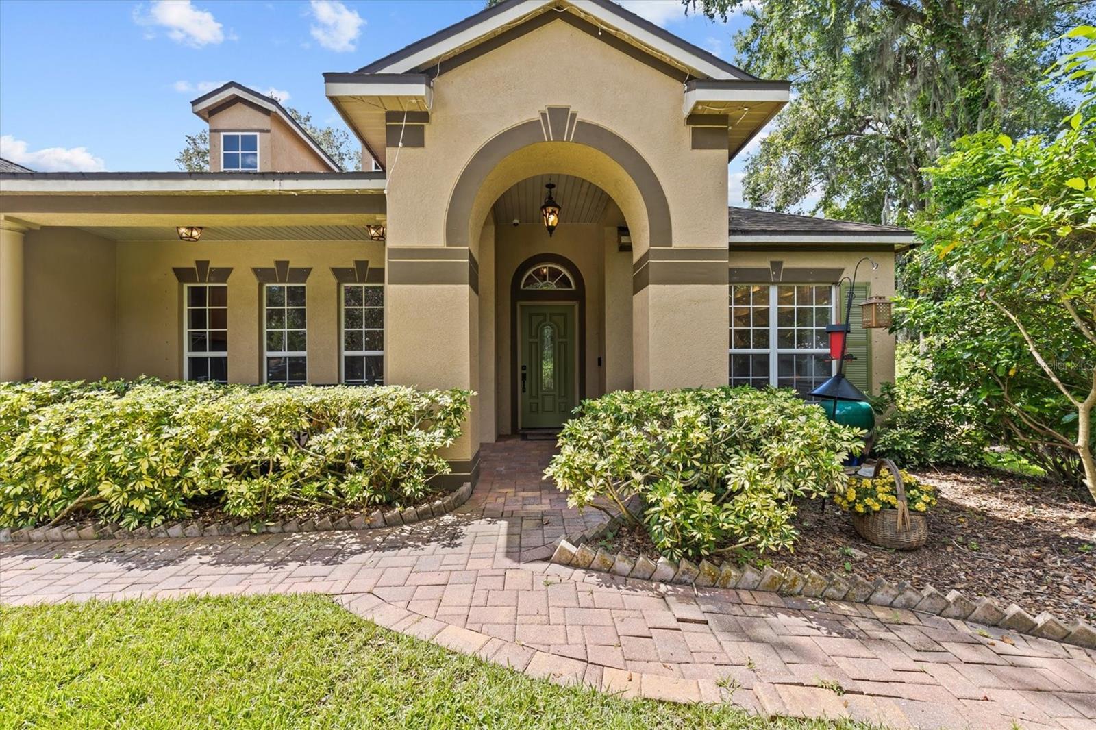 Listing photo id 8 for 2213 Mountain Meadow Way