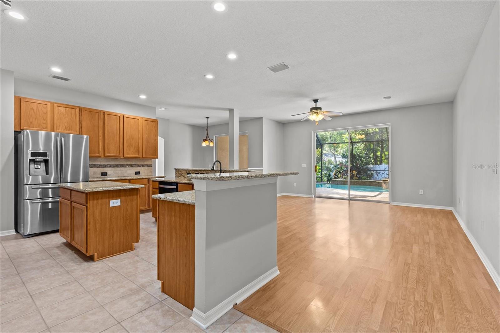 Listing photo id 15 for 2213 Mountain Meadow Way
