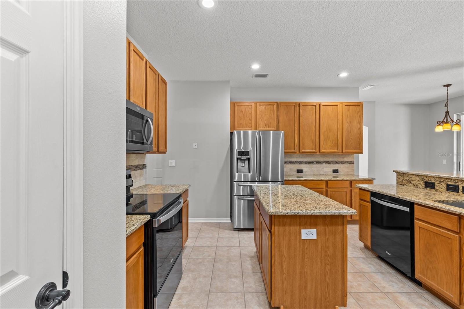 Listing photo id 22 for 2213 Mountain Meadow Way