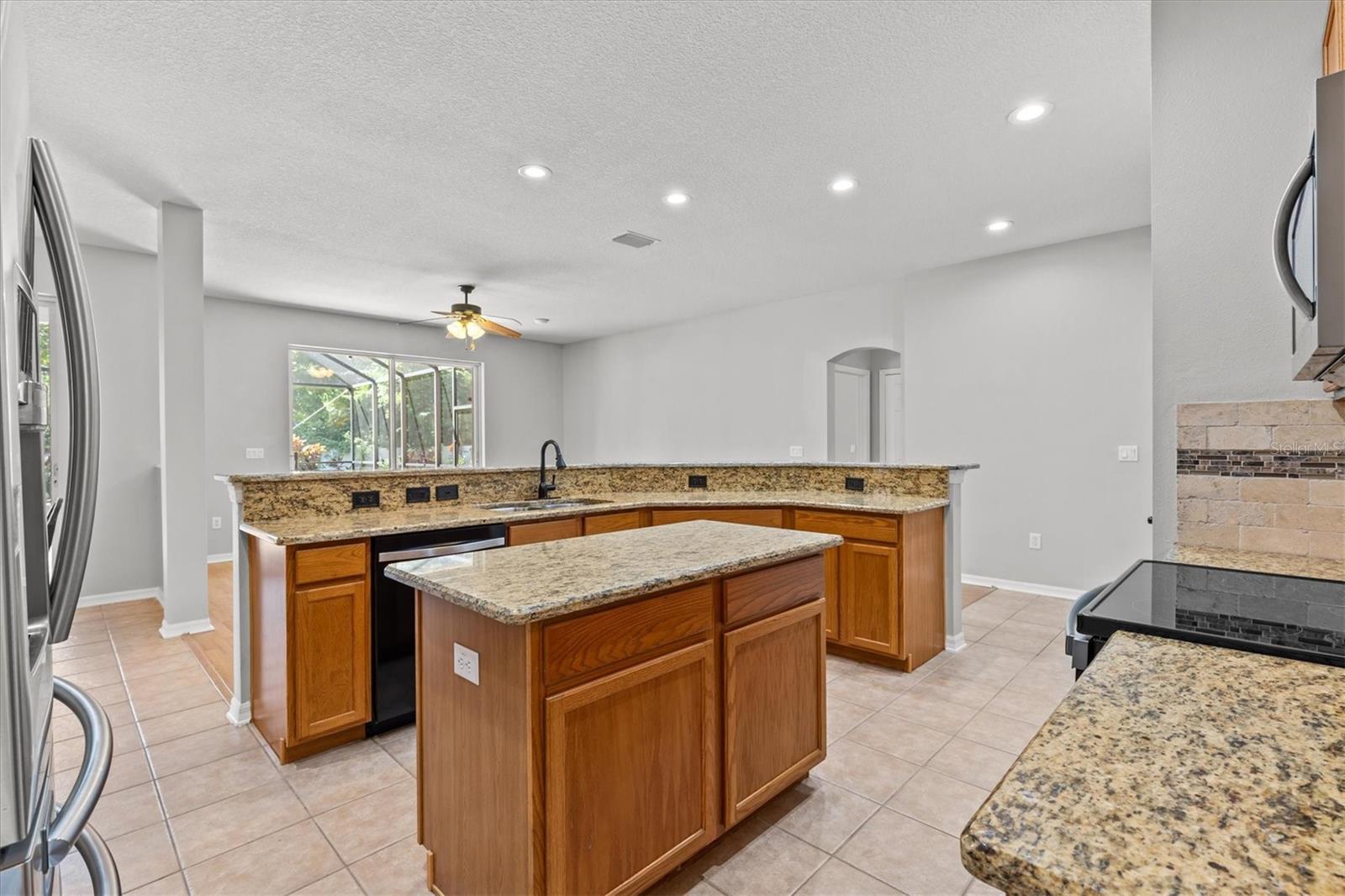 Listing photo id 23 for 2213 Mountain Meadow Way