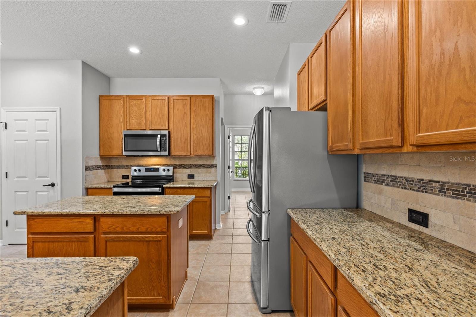 Listing photo id 24 for 2213 Mountain Meadow Way