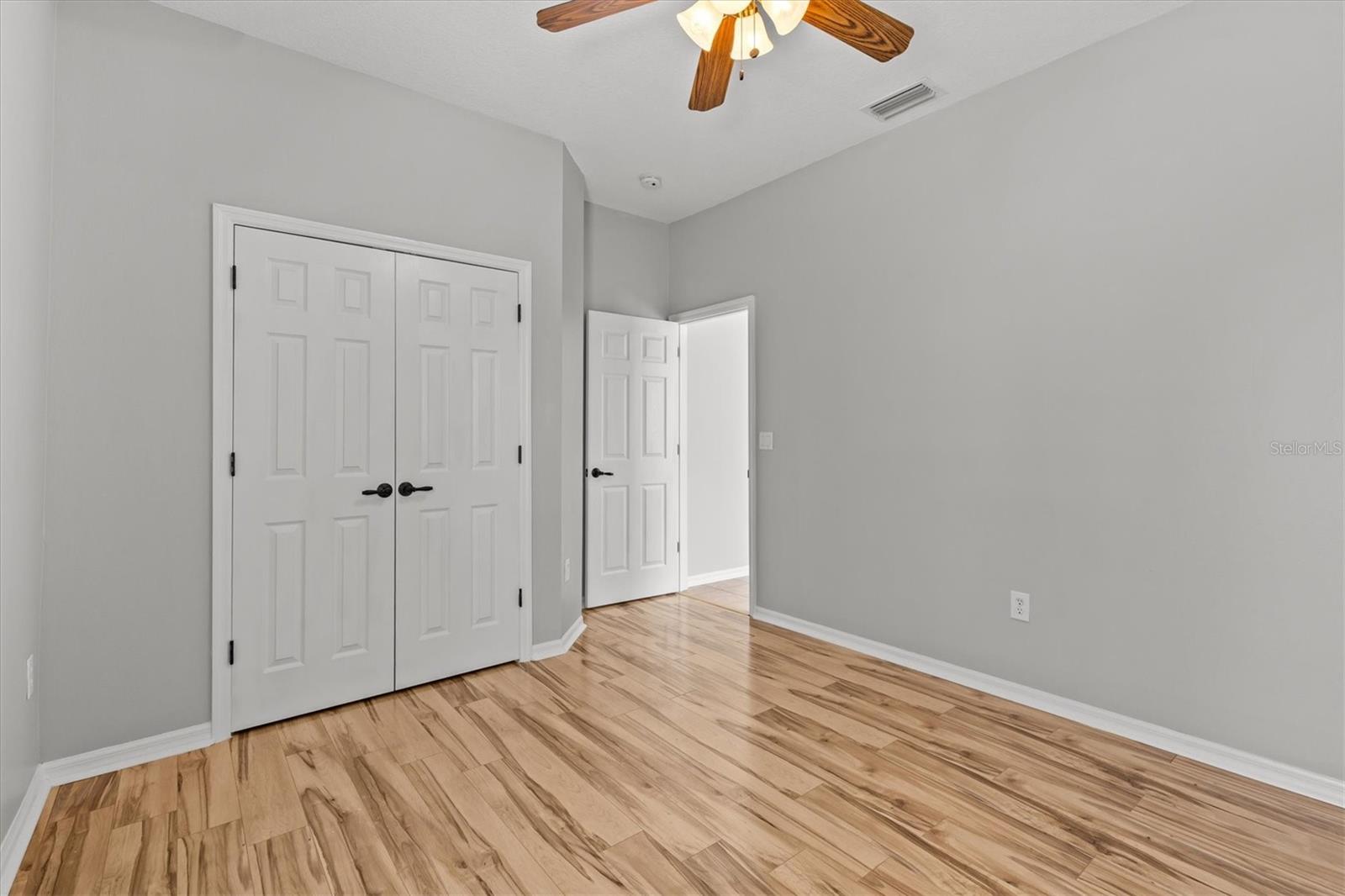 Listing photo id 36 for 2213 Mountain Meadow Way