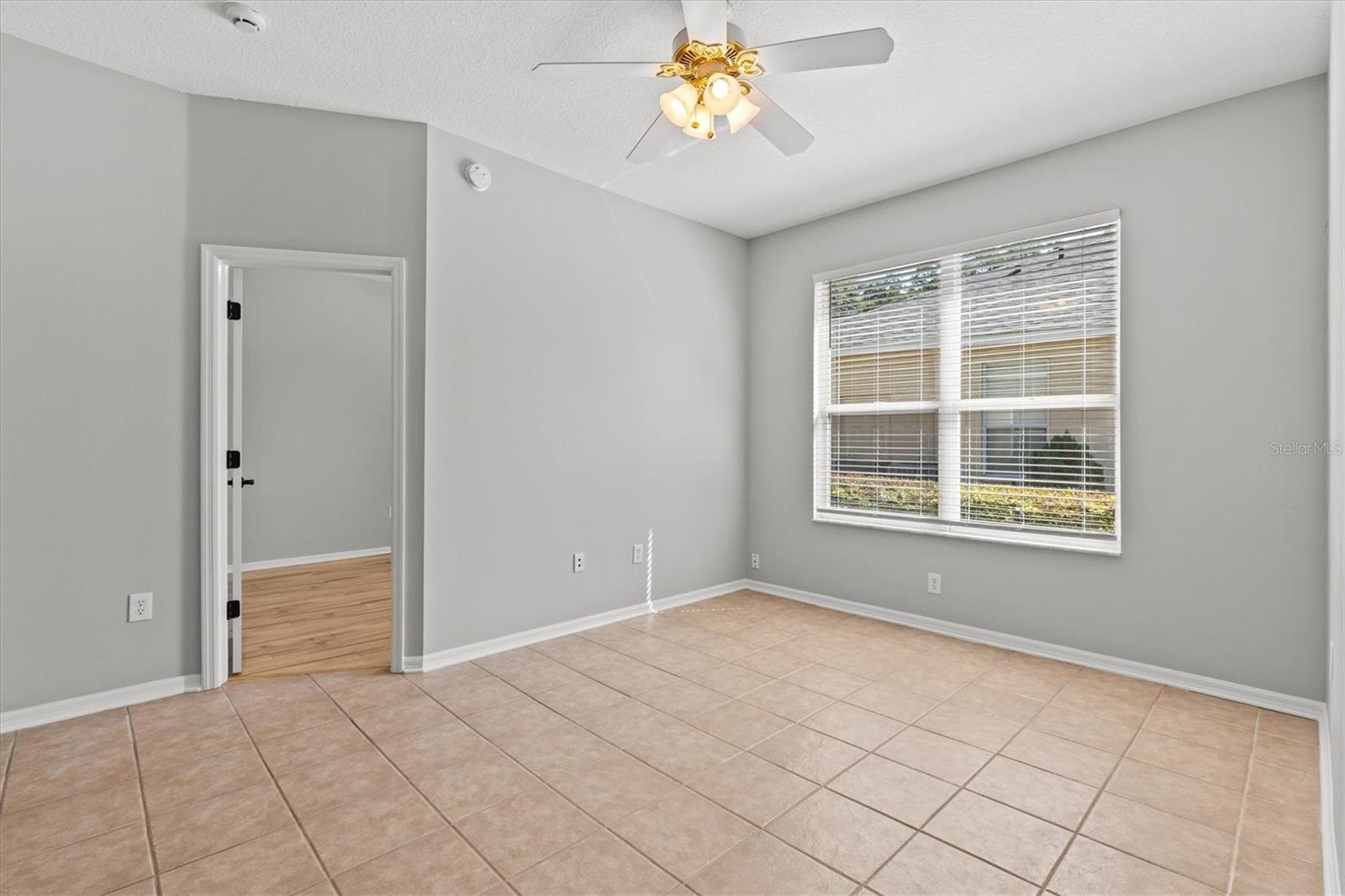 Listing photo id 37 for 2213 Mountain Meadow Way