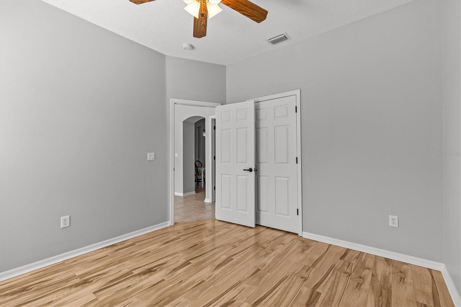 Listing photo id 39 for 2213 Mountain Meadow Way