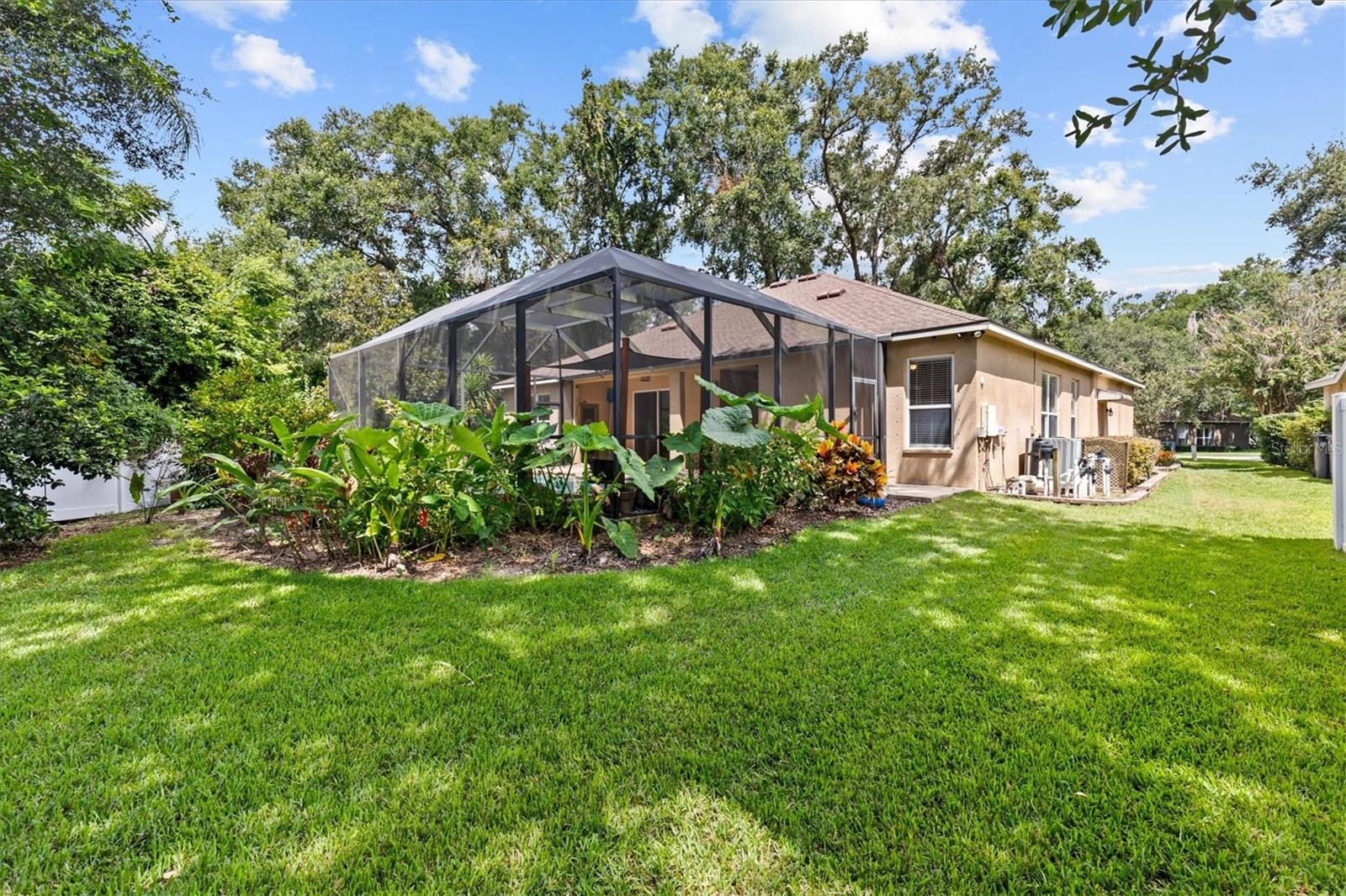 Listing photo id 3 for 2213 Mountain Meadow Way