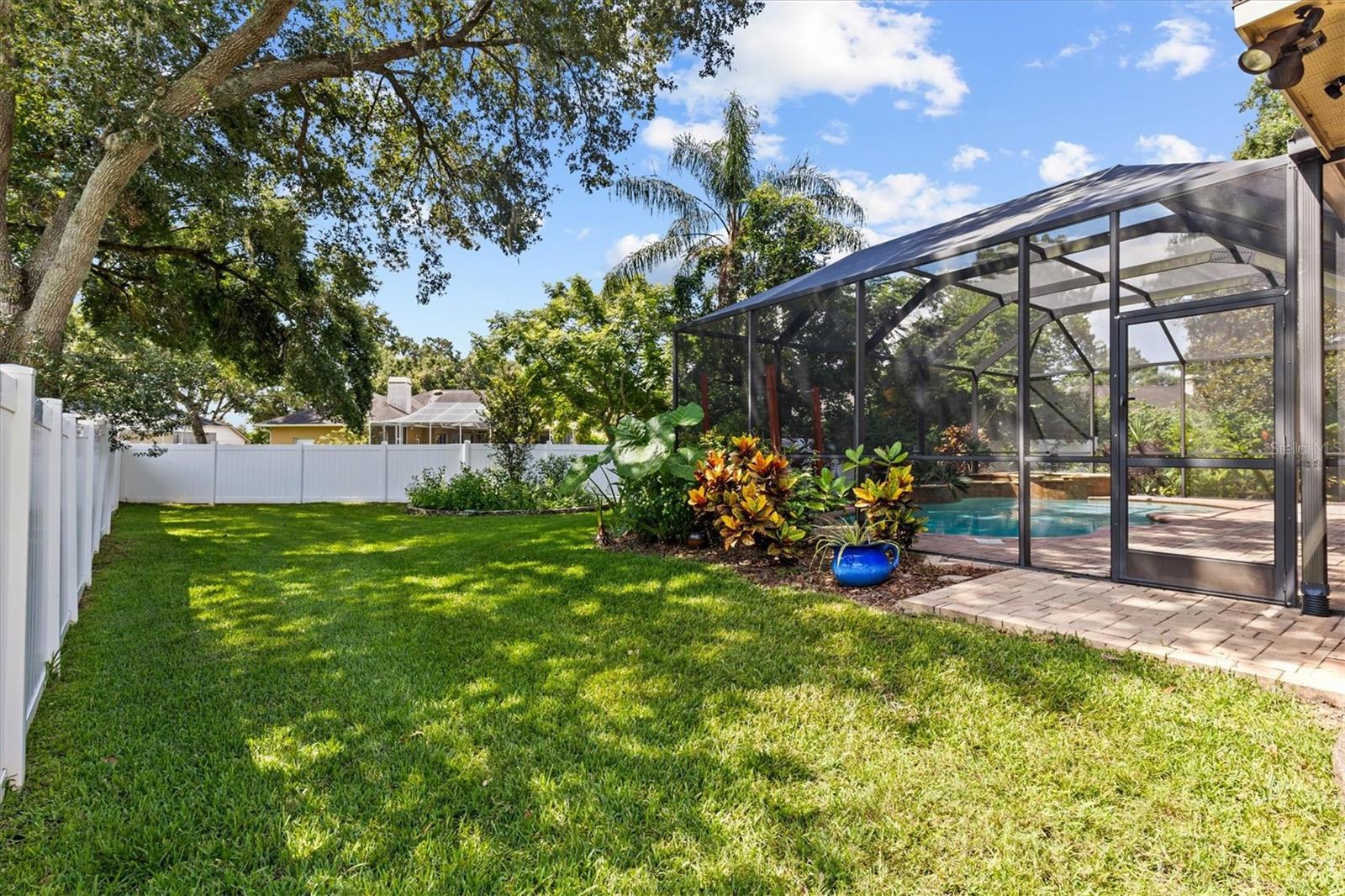 Listing photo id 4 for 2213 Mountain Meadow Way