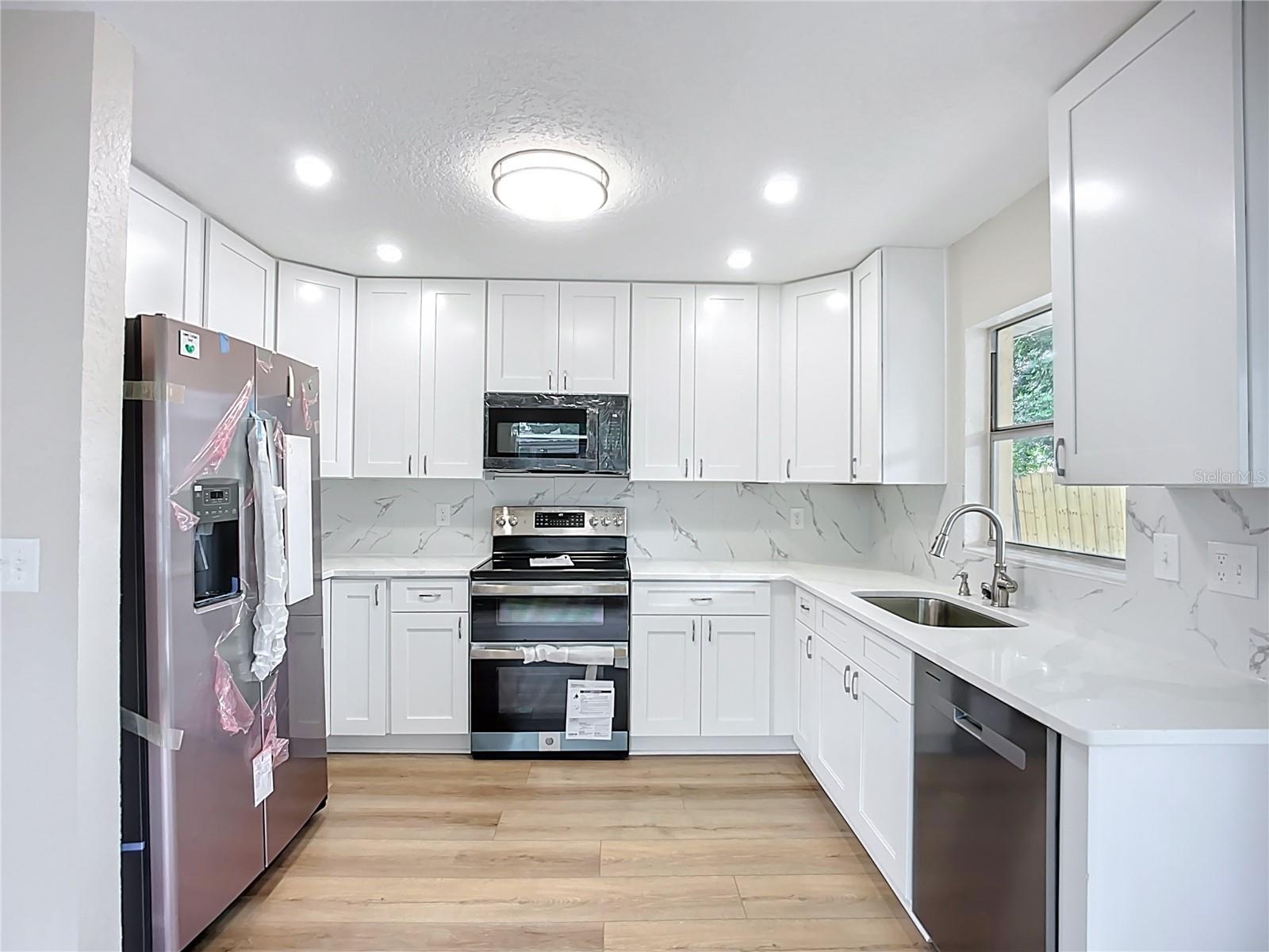 Image 17 of 45 For 6511 3rd Avenue Ne