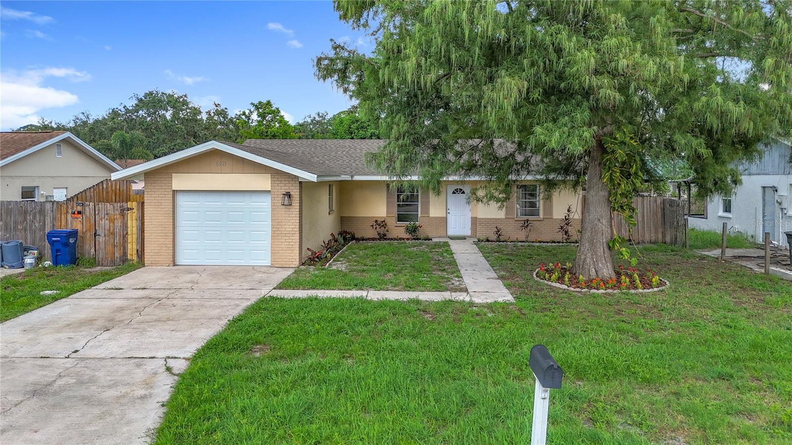 Image 2 of 45 For 6511 3rd Avenue Ne