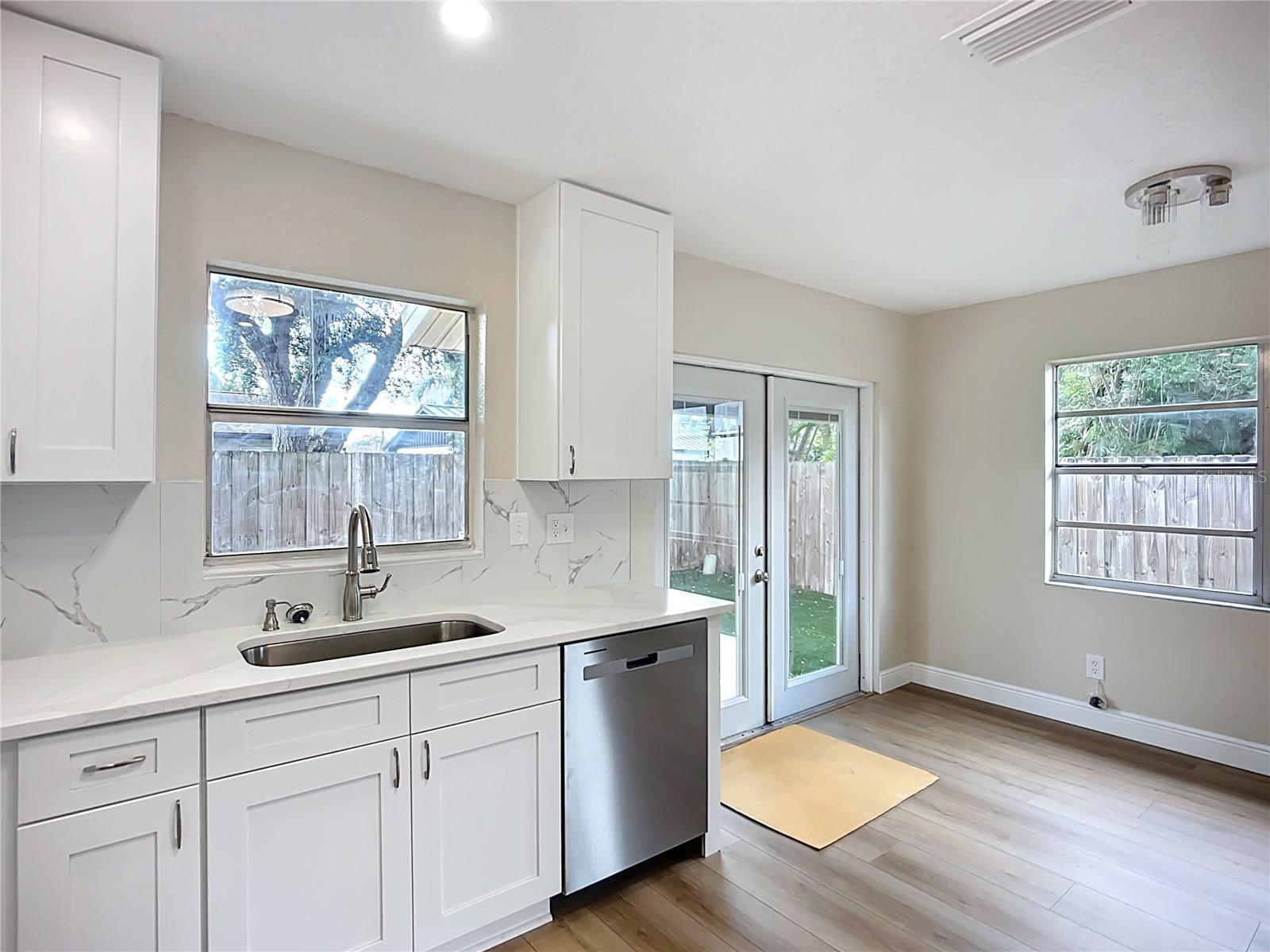 Image 20 of 45 For 6511 3rd Avenue Ne