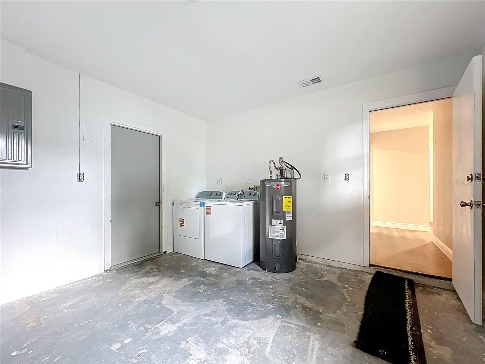 Image 38 of 45 For 6511 3rd Avenue Ne