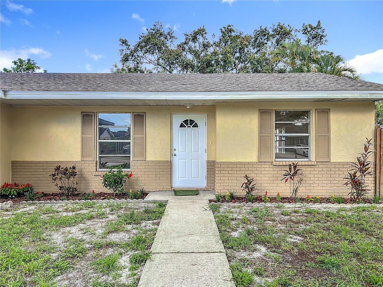 Image 4 of 45 For 6511 3rd Avenue Ne