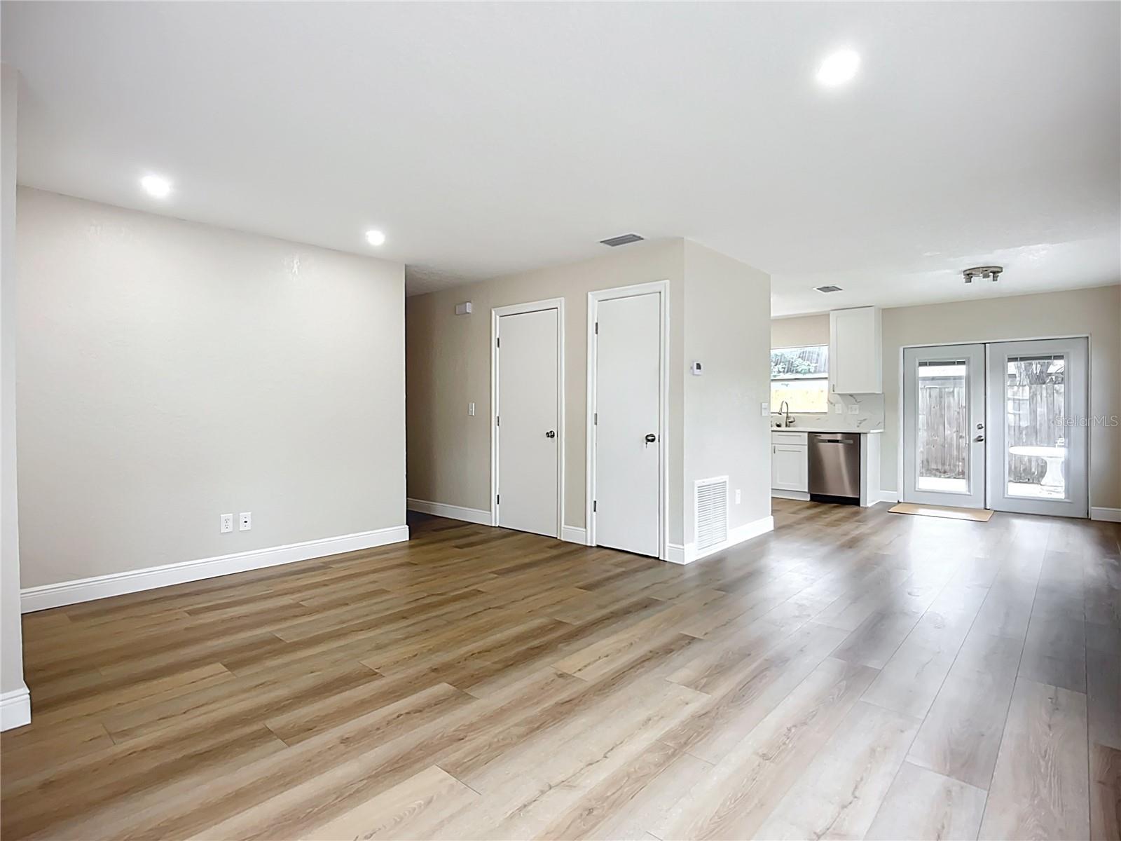 Image 7 of 45 For 6511 3rd Avenue Ne