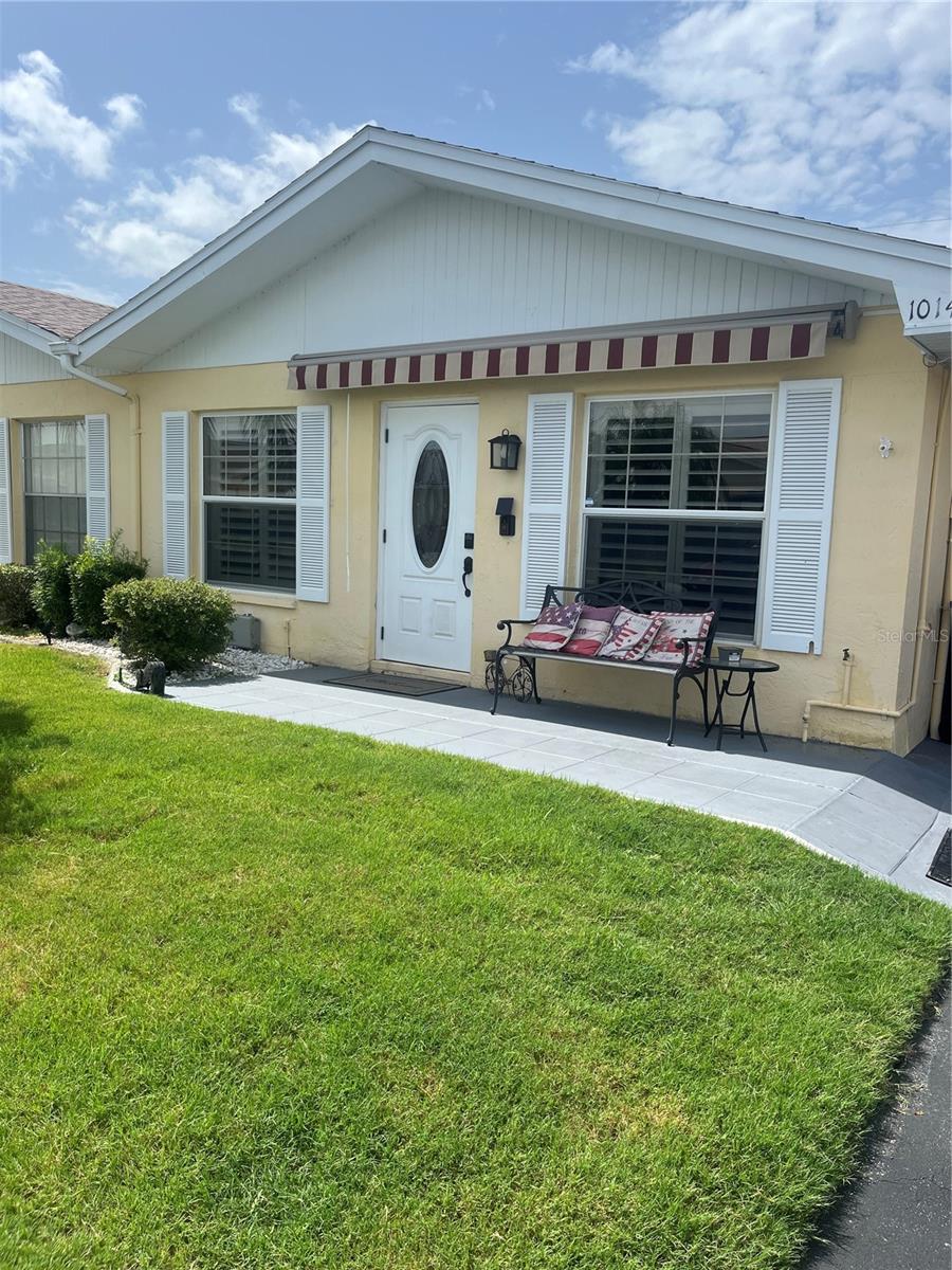 Details for 1014 Warwick Court, SUN CITY CENTER, FL 33573
