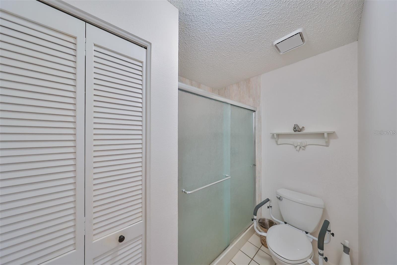 Image 19 of 53 For 736 Mccallister Avenue