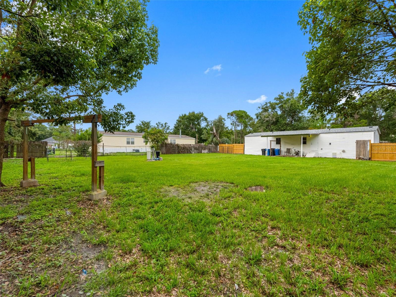 Listing photo id 32 for 8714 Meadowview Circle