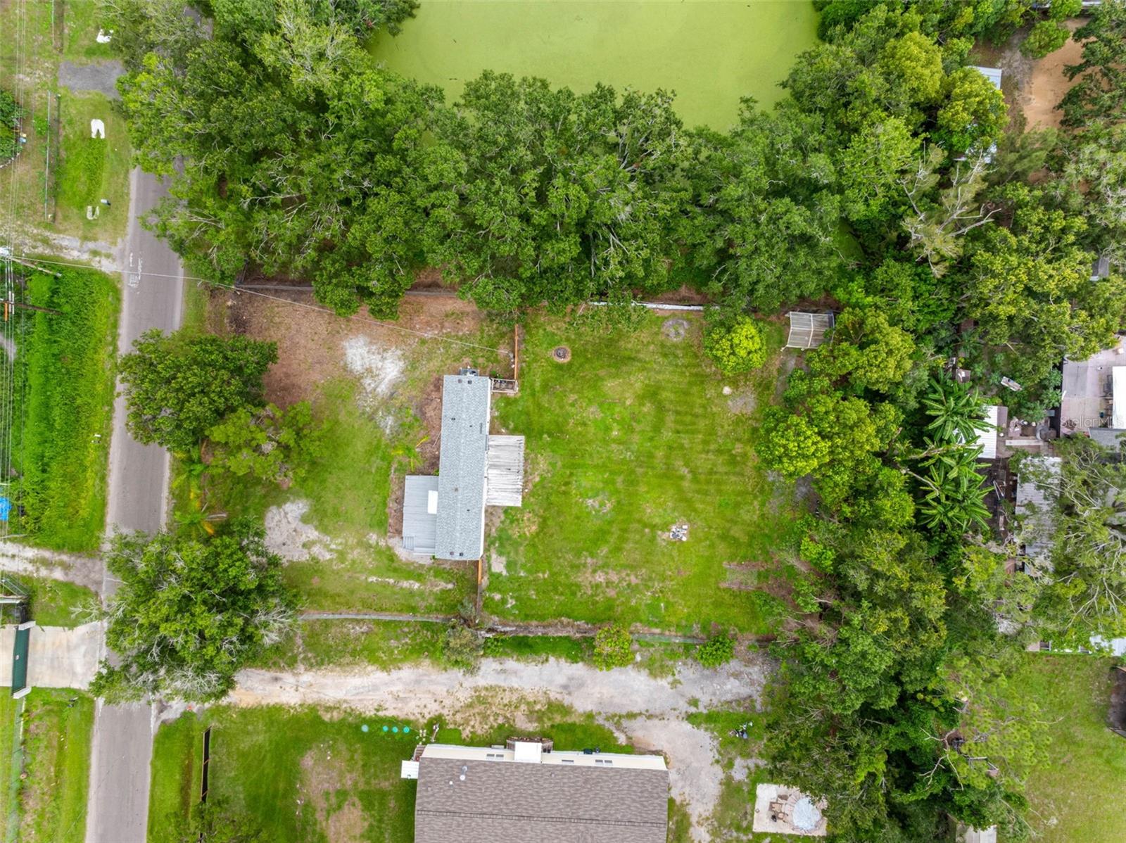 Listing photo id 37 for 8714 Meadowview Circle