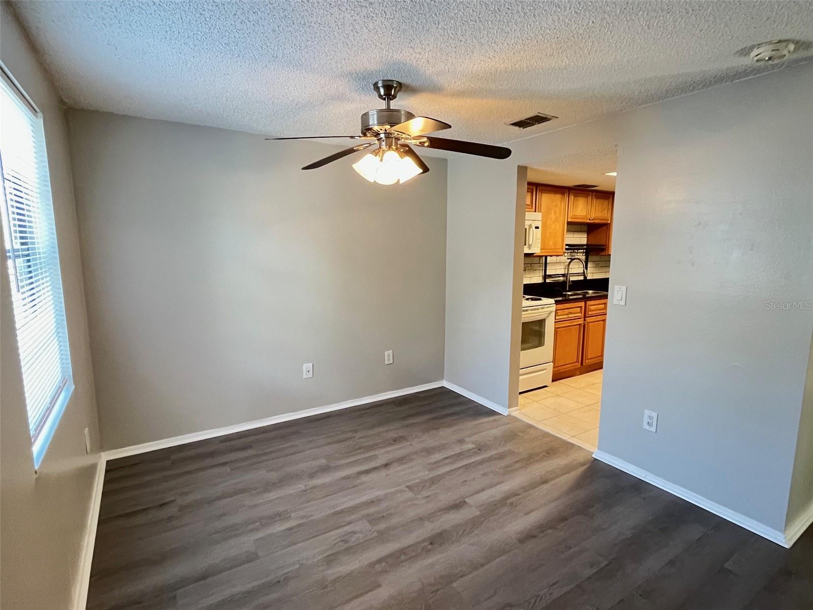 Image 4 of 20 For 139 Hunter Lake Drive G